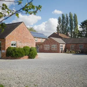 Wold Escapes, Highfield Farm Driffield